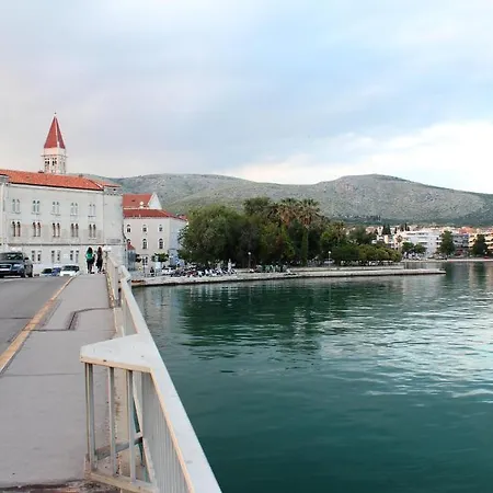 Apartamento Filip Trogir